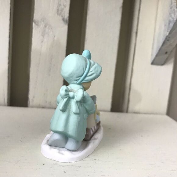 1989 Precious Moments Calendar Girls January Figurine Doll Miniature Figurine Re - Picture 9 of 12